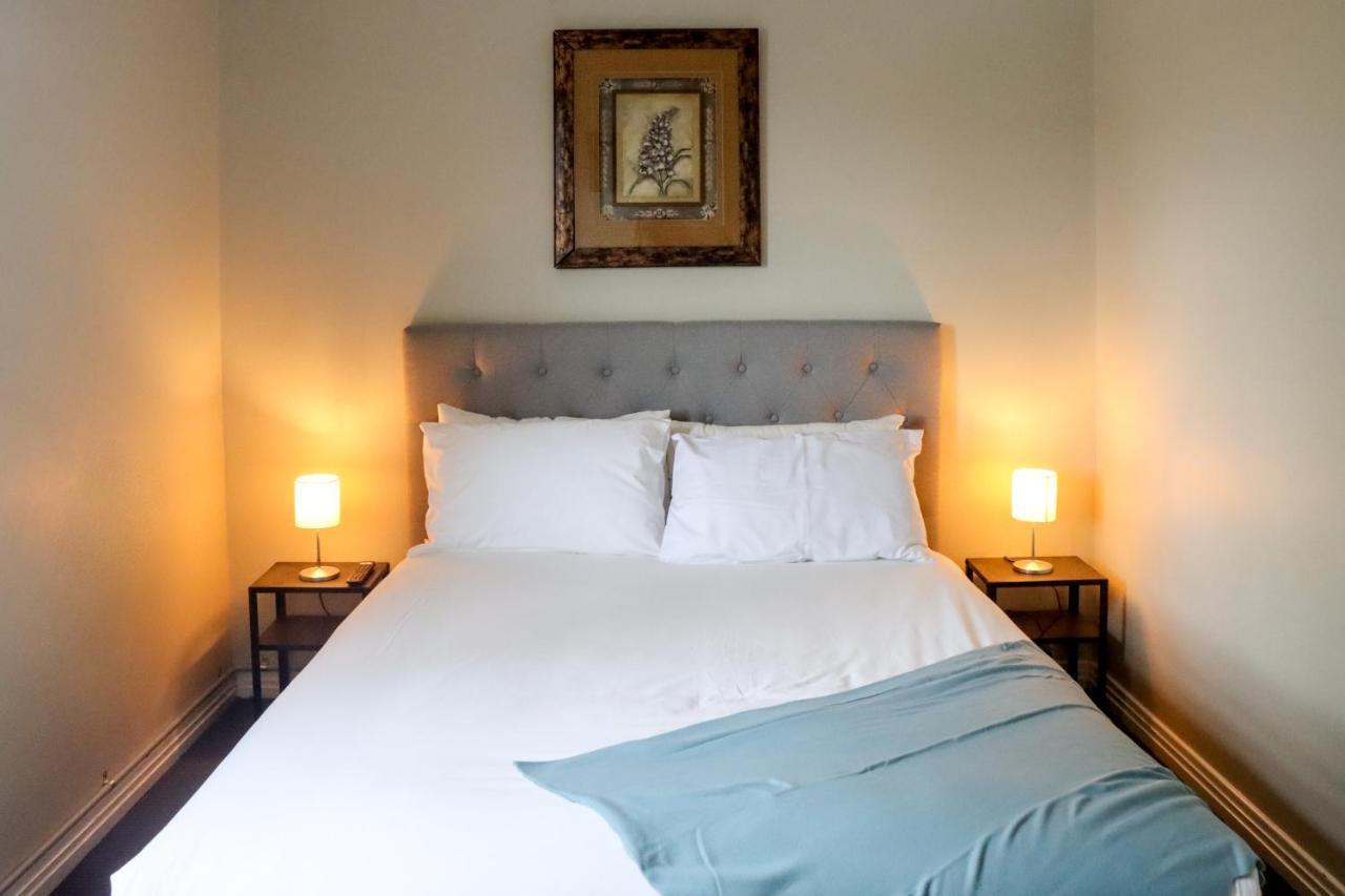 Tates Hotel Γουίνσδορ Εξωτερικό φωτογραφία