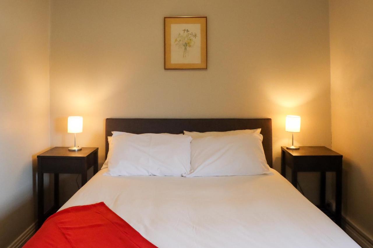 Tates Hotel Γουίνσδορ Εξωτερικό φωτογραφία